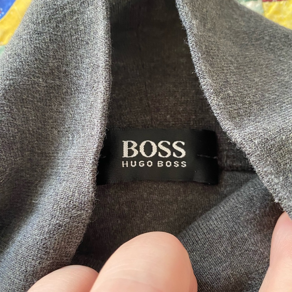 Hugo Boss Turtle neck - Picture 2 of 2